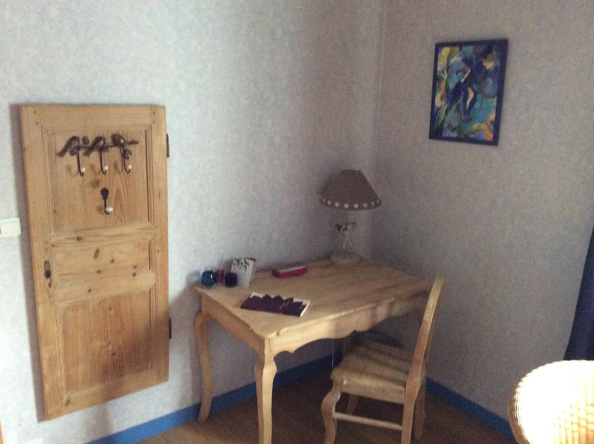 Le Relais Du Grand Logis Bed & Breakfast Civrieux Bagian luar foto