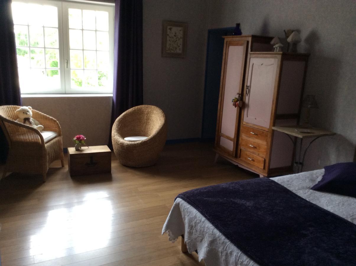 Le Relais Du Grand Logis Bed & Breakfast Civrieux Bagian luar foto