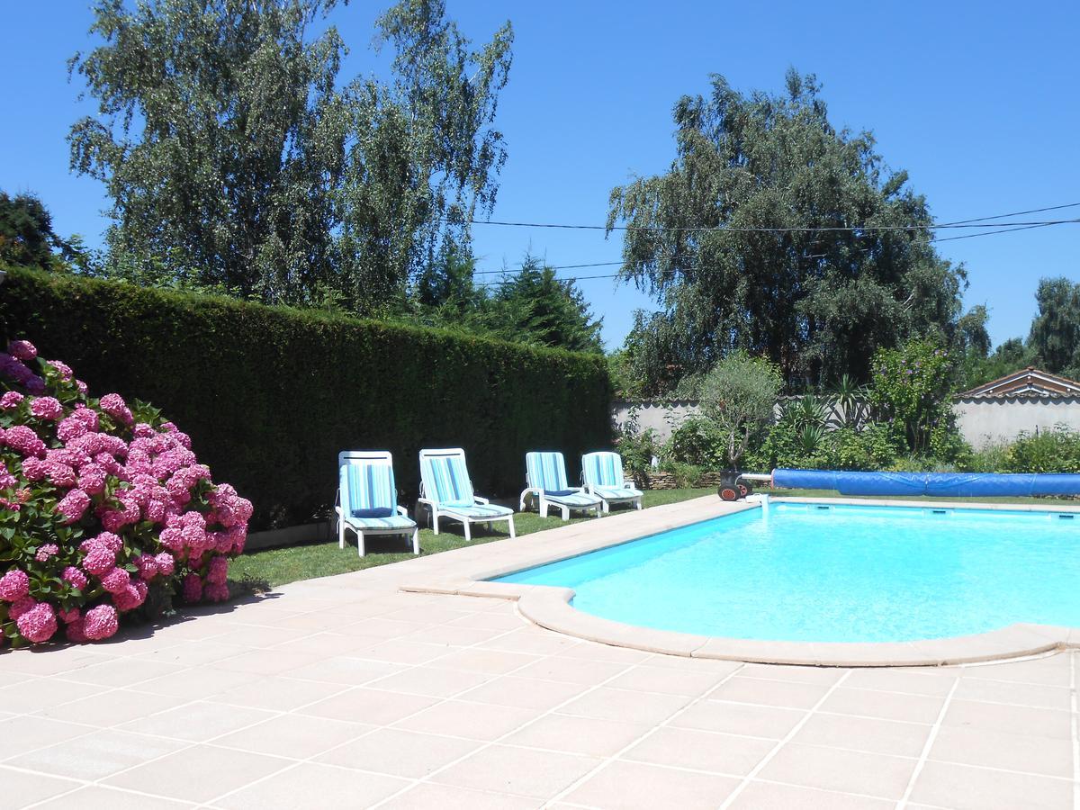 Le Relais Du Grand Logis Bed & Breakfast Civrieux Bagian luar foto