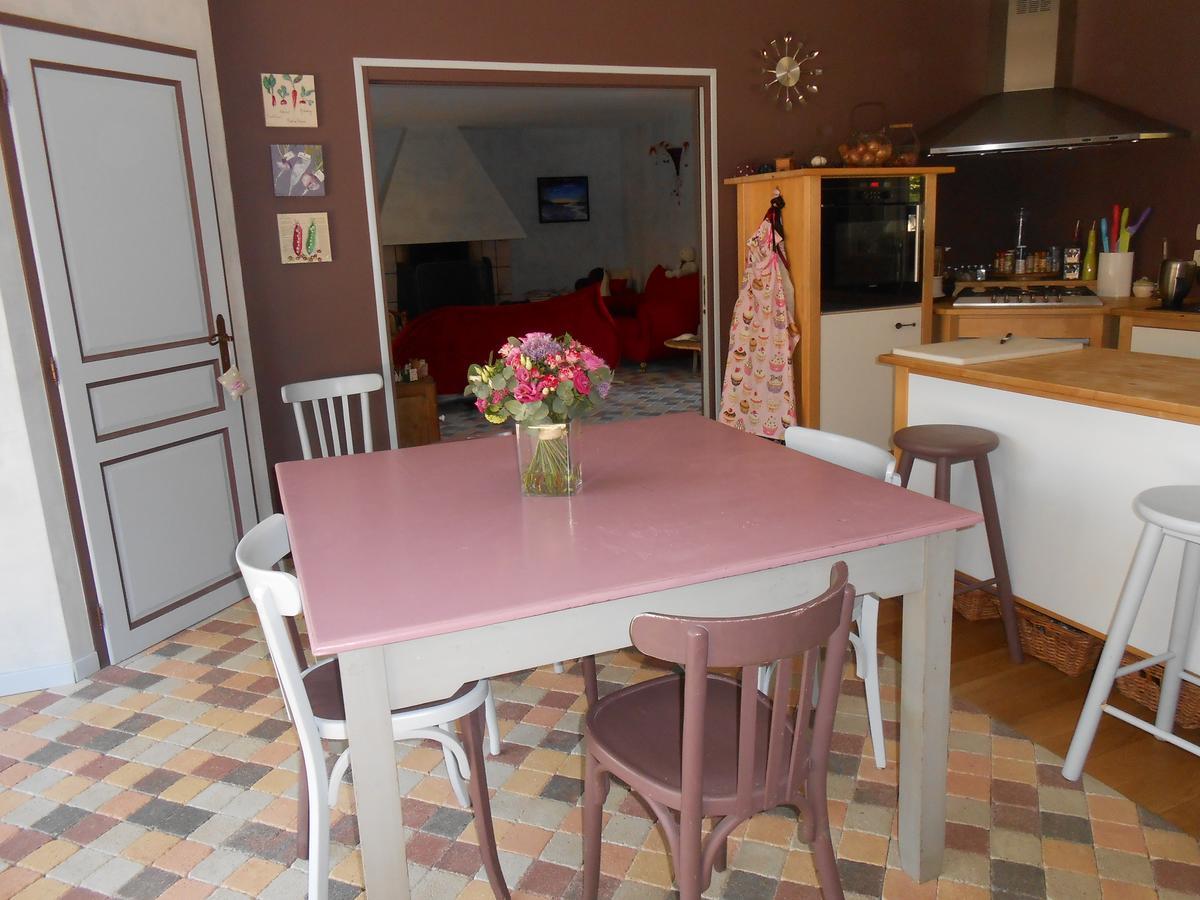 Le Relais Du Grand Logis Bed & Breakfast Civrieux Bagian luar foto