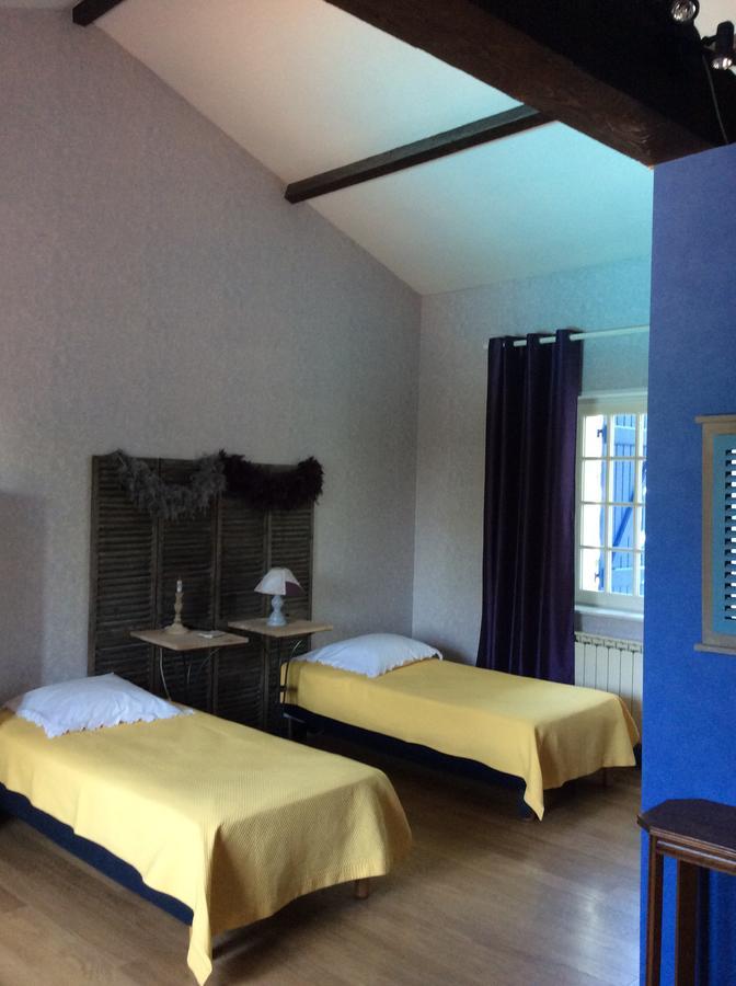 Le Relais Du Grand Logis Bed & Breakfast Civrieux Bagian luar foto