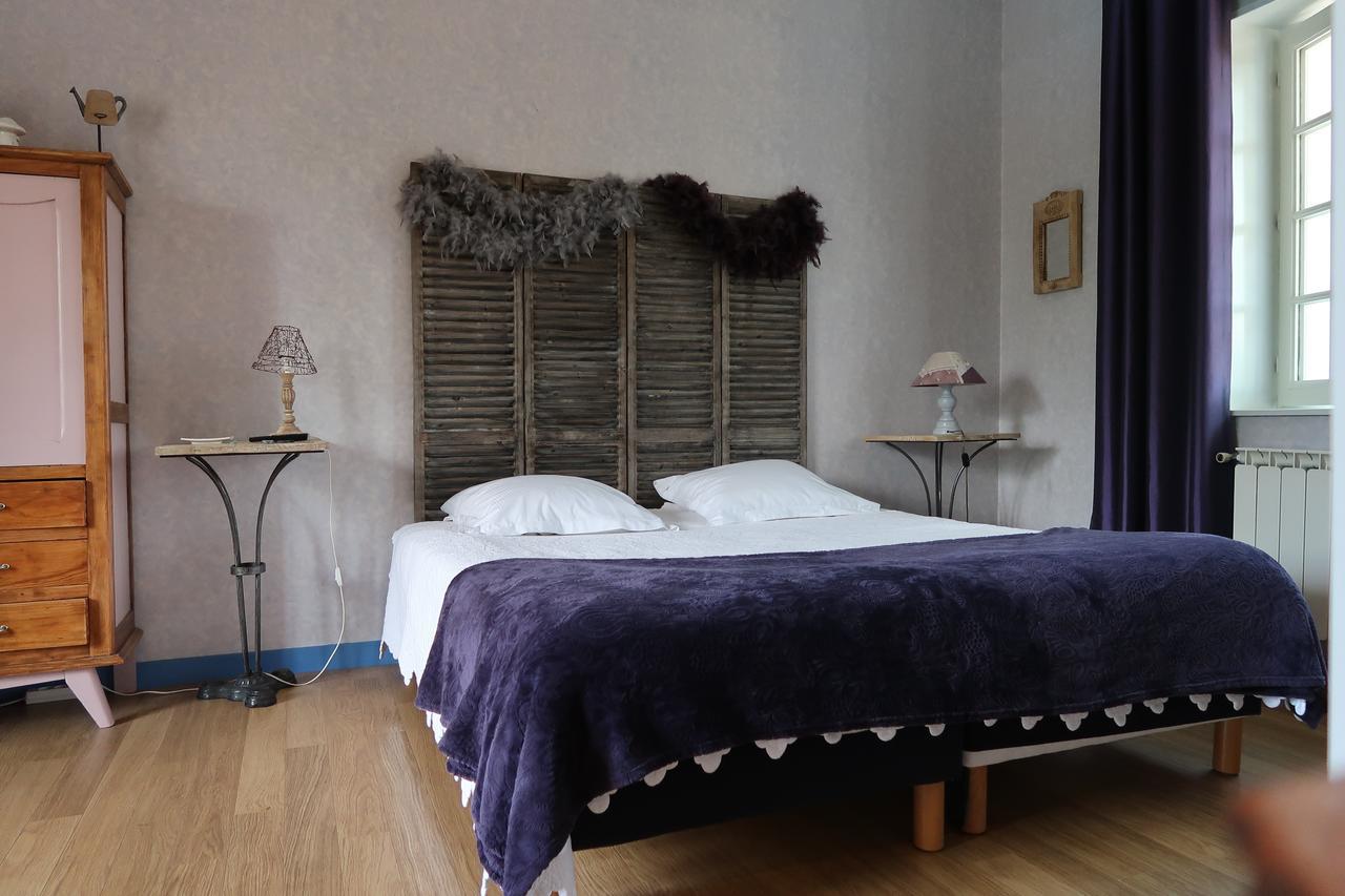 Le Relais Du Grand Logis Bed & Breakfast Civrieux Bagian luar foto